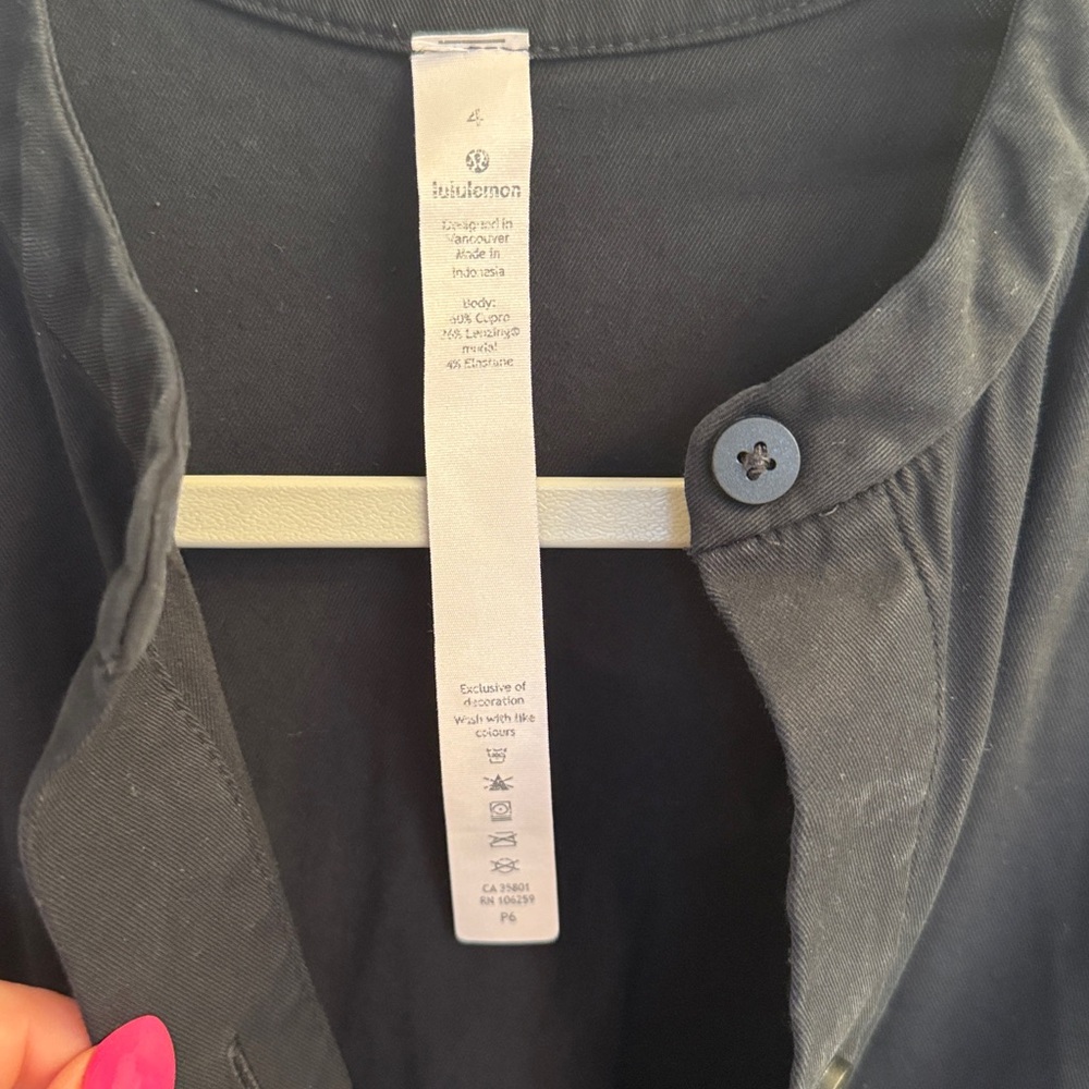 Lululemon Perfectly Poised Jumpsuit Black Short Sleeve Pockets Button Front - Picture 3 of 9